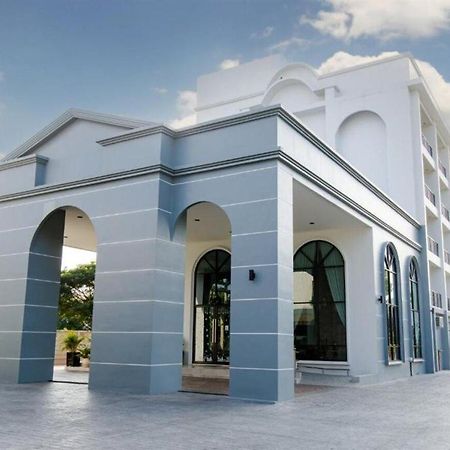 Le Lert Hotel Ratchaburi Esterno foto