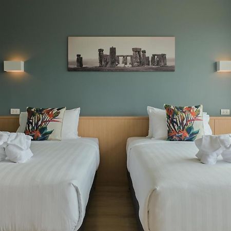 Le Lert Hotel Ratchaburi Esterno foto