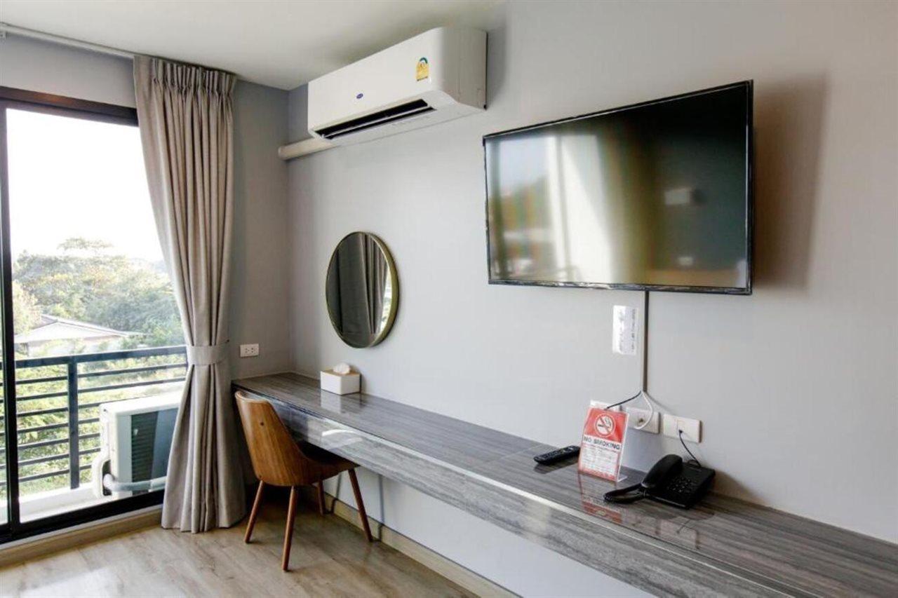 Le Lert Hotel Ratchaburi Esterno foto
