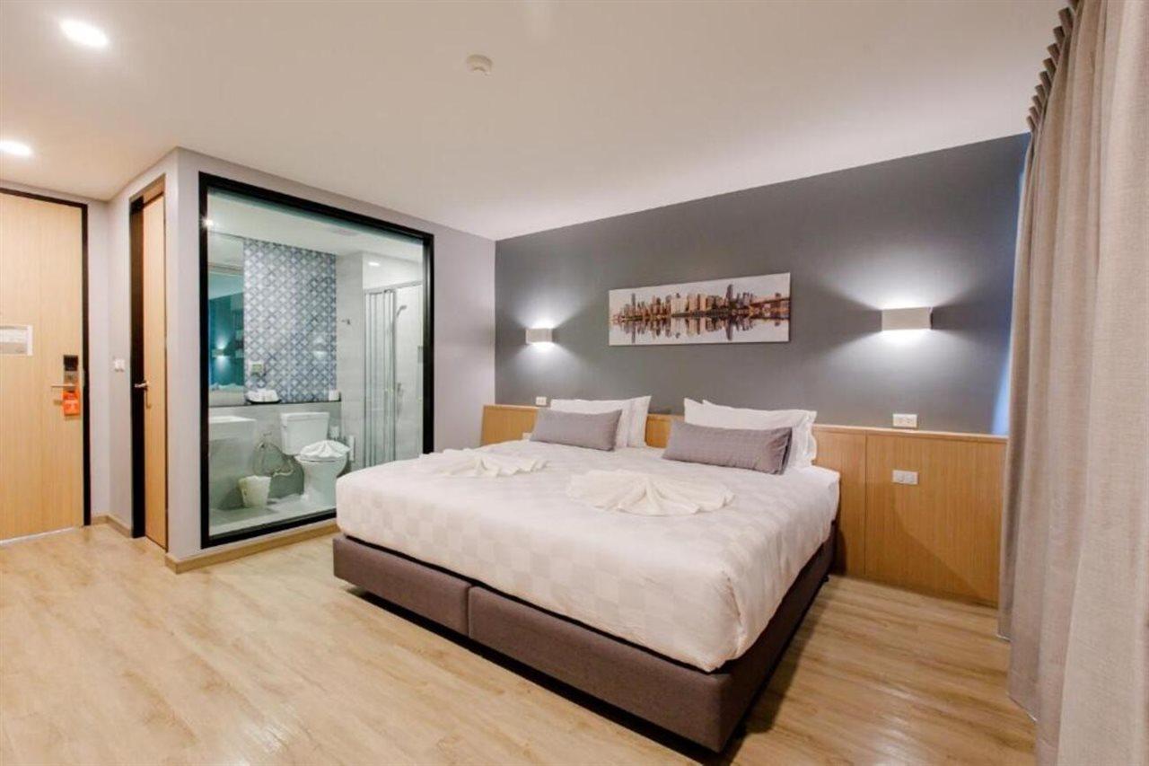 Le Lert Hotel Ratchaburi Esterno foto